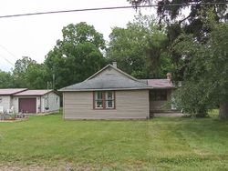 Pre-foreclosure in  E STATE ST Huntington, IN 46750
