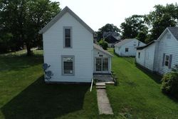Pre-foreclosure Listing in N HICKORY ST DUNKIRK, IN 47336