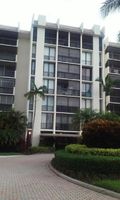 Pre-foreclosure in  BRIDGEWOOD DR Boca Raton, FL 33434