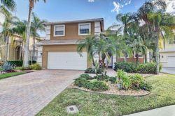 Pre-foreclosure in  SEA GRASS CIR Boca Raton, FL 33498