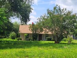 Pre-foreclosure Listing in CREEK RD BENTON, AR 72015