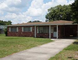 Pre-foreclosure Listing in S CRYSTAL LAKE DR LAKELAND, FL 33801