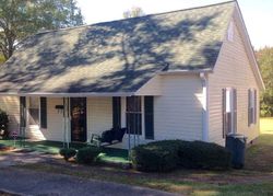 Pre-foreclosure Listing in WOODLAND WAY HONEA PATH, SC 29654