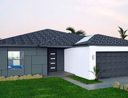 Pre-foreclosure in  BERMAR ST Fort Myers, FL 33913