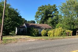 Pre-foreclosure in  LINWOOD RD Kings Mountain, NC 28086