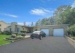 Pre-foreclosure in  COMMACK RD Deer Park, NY 11729