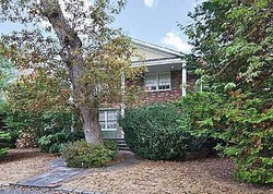 Pre-foreclosure in  TERN CT Bay Shore, NY 11706