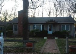 Pre-foreclosure Listing in ROSELAND LN PATCHOGUE, NY 11772