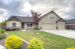 Pre-foreclosure Listing in N DIXON AVE MERIDIAN, ID 83646