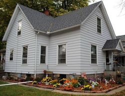 Pre-foreclosure in  7TH AVE Sterling, IL 61081