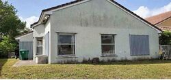 Pre-foreclosure in  SW 50TH ST Hollywood, FL 33027