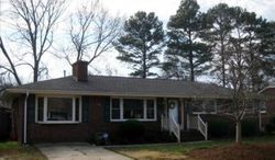 Pre-foreclosure in  EASTWOOD DR Newport News, VA 23602