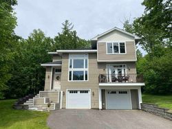 Pre-foreclosure in  ECHO LN Laconia, NH 03246