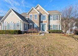 Pre-foreclosure Listing in PROVIDENCE RIDGE DR CHANTILLY, VA 20152