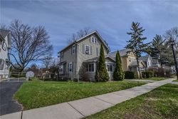 Pre-foreclosure Listing in WINCHESTER ST # 14615 ROCHESTER, NY 14615