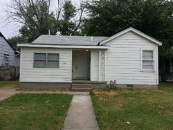 Pre-foreclosure in  E YOUNG PL Tulsa, OK 74106