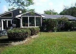 Pre-foreclosure in  QUINTREE LN Melville, NY 11747