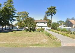 Pre-foreclosure in  VAN CEDAR ST Brentwood, NY 11717