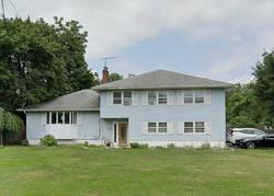 Pre-foreclosure Listing in WALNUT AVE SOMERSET, NJ 08873