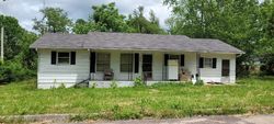 Pre-foreclosure Listing in N PARK AVE MOUNTAIN GROVE, MO 65711