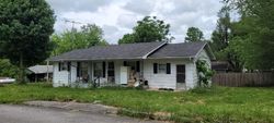 Pre-foreclosure Listing in N PARK AVE MOUNTAIN GROVE, MO 65711