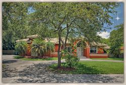 Pre-foreclosure in  SW 169TH TER Miami, FL 33157