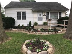 Pre-foreclosure in  ALFARETTA AVE Alton, IL 62002