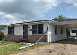 Pre-foreclosure Listing in BRICK ST LAKE CHARLES, LA 70601