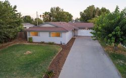 Pre-foreclosure Listing in CAMELLIA LN LEMOORE, CA 93245