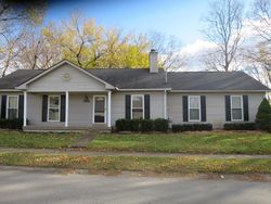 Pre-foreclosure in  LINCOLN WAY Louisville, KY 40223