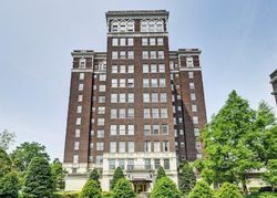 Pre-foreclosure in  WILLOW AVE A Louisville, KY 40204