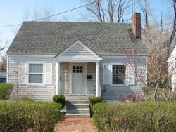 Pre-foreclosure Listing in MCKAY AVE LOUISVILLE, KY 40213