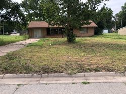 Pre-foreclosure Listing in N CHENEY ST NICKERSON, KS 67561