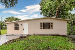 Pre-foreclosure Listing in NW 10TH TER FORT LAUDERDALE, FL 33311