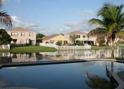 Pre-foreclosure in  SW 53RD CT Hollywood, FL 33027