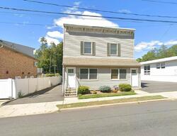 Pre-foreclosure in  NORTHFIELD AVE West Orange, NJ 07052