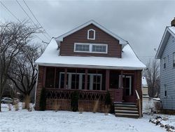 Pre-foreclosure in  E 194TH ST Cleveland, OH 44119
