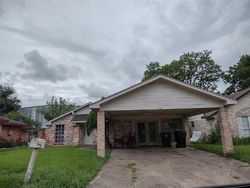 Pre-foreclosure in  OAK SHADOWS DR Houston, TX 77091