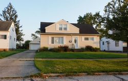 Pre-Foreclosure - Donny Brook Rd - Maple Heights, OH