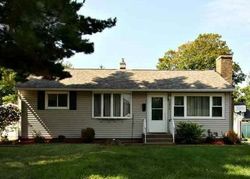 Pre-foreclosure Listing in 31ST ST ROCK ISLAND, IL 61201