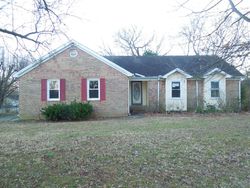 Pre-foreclosure Listing in WINDSOR DR COLUMBIA, TN 38401