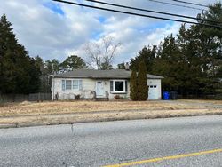 Pre-foreclosure in  MAINE ST Toms River, NJ 08753