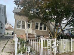 Pre-foreclosure in  LAURITA ST Linden, NJ 07036