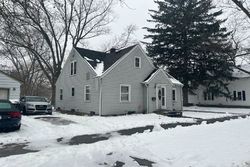 Pre-foreclosure Listing in E 15TH ST HOLLAND, MI 49423