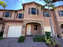 Pre-foreclosure Listing in NE 33RD TER HOMESTEAD, FL 33033