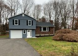 Pre-foreclosure Listing in PALMER CIR CROMWELL, CT 06416