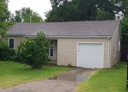 Pre-foreclosure Listing in N SPENCER RD NEWTON, KS 67114