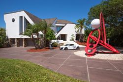 Pre-foreclosure in  JOHN ANDERSON DR Ormond Beach, FL 32176