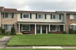 Pre-foreclosure in  DENVER CIR S Sterling Heights, MI 48312