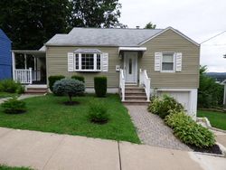 Pre-foreclosure Listing in SOUTH ST NEW PROVIDENCE, NJ 07974